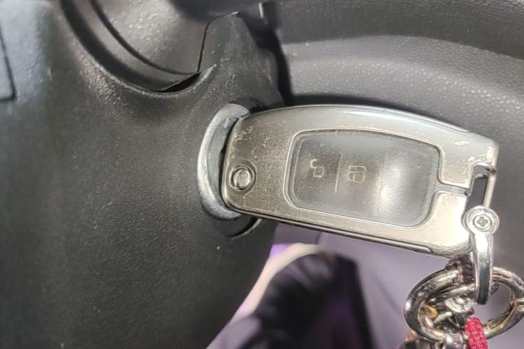 Used Ford EcoSport 2013 1.5L Automatic Fashion Model Vehicle Key