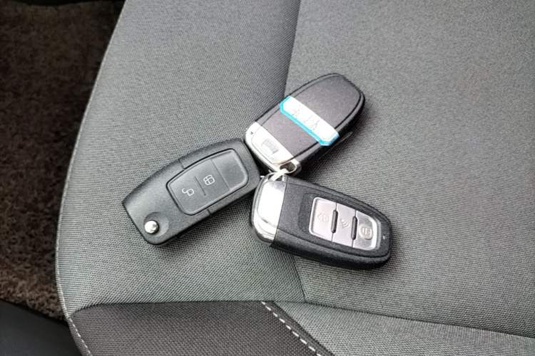 Used Ford EcoSport 2013 1.5L Automatic Fashion Model Vehicle Key