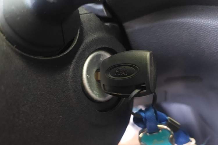 Used Ford EcoSport 2013 1.5L Automatic Fashion Model Vehicle Key