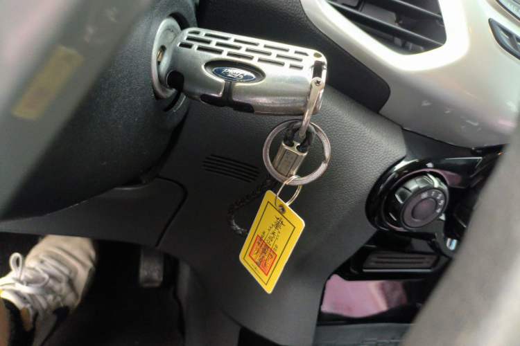 Used Ford EcoSport 2013 1.5L Automatic Fashion Model Vehicle Key