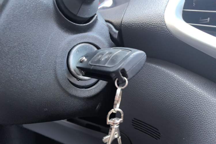 Used Ford EcoSport 2013 1.5L Automatic Fashion Model Vehicle Key