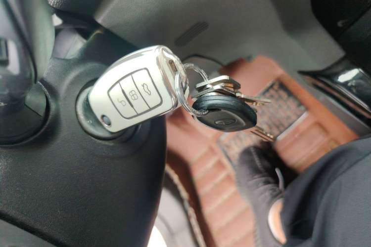 Used Ford EcoSport 2013 1.5L Automatic Fashion Model Vehicle Key