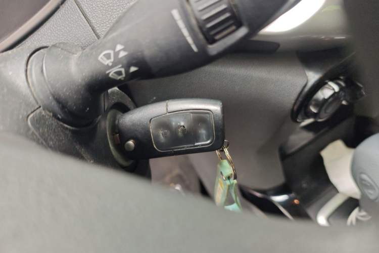 Used Ford EcoSport 2013 1.5L Automatic Fashion Model Vehicle Key