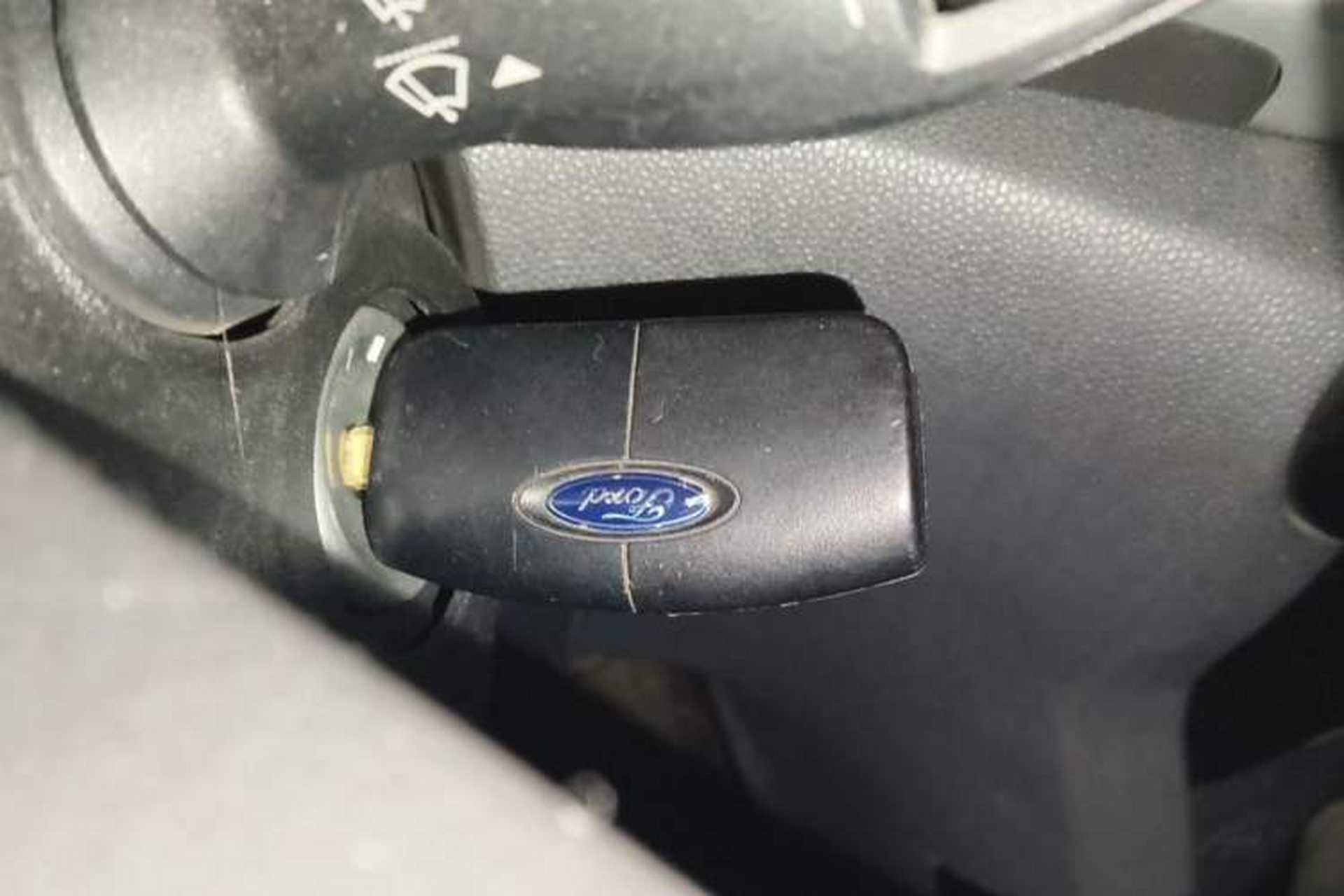 Used Ford EcoSport 2013 1.5L Automatic Fashion Model Vehicle Key