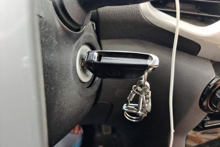 Used Ford EcoSport 2013 1.5L Automatic Fashion Model Vehicle Key