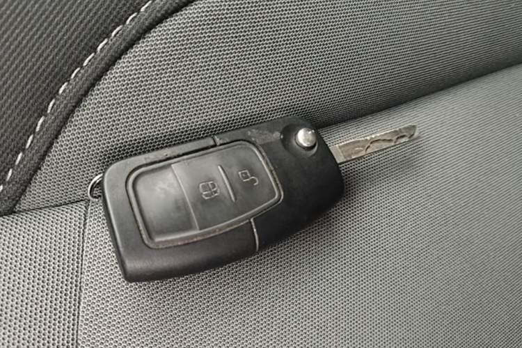 Used Ford EcoSport 2013 1.5L Manual Fashion Model Vehicle Key