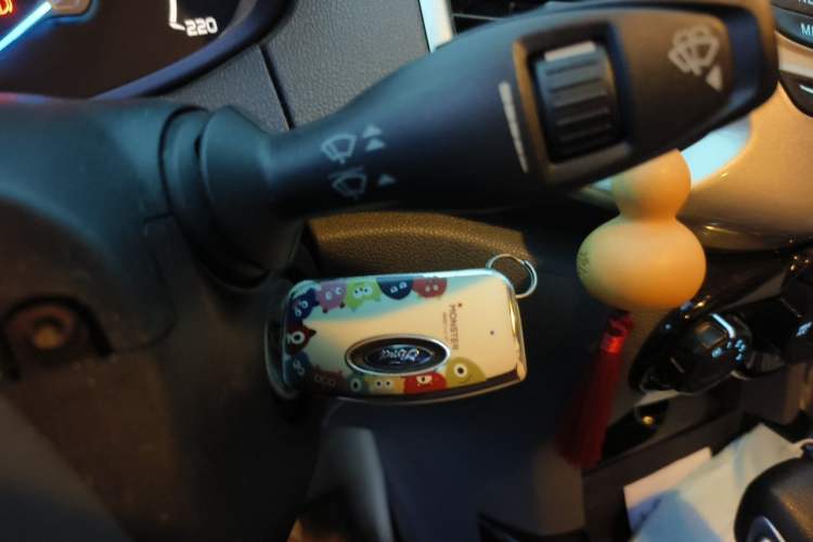 Used Ford EcoSport 2013 1.5L Automatic Fashion Model Vehicle Key