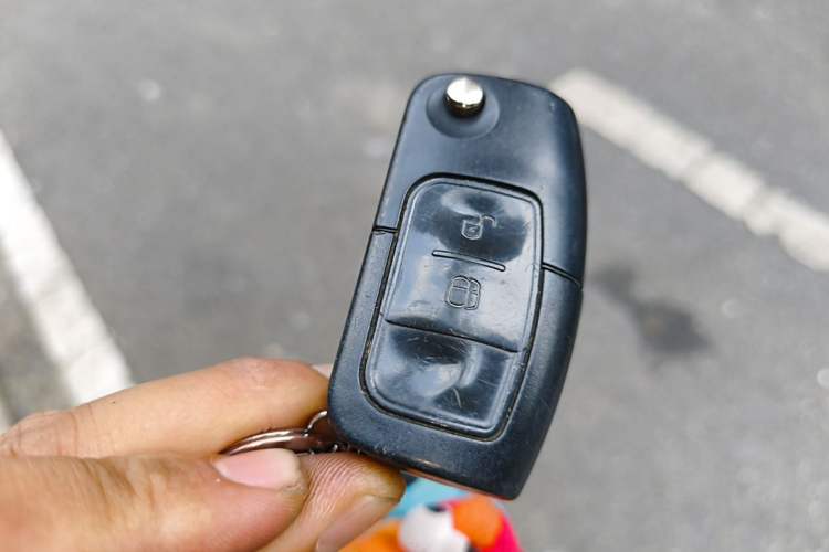 Used Ford EcoSport 2013 1.5L Automatic Fashion Model Vehicle Key