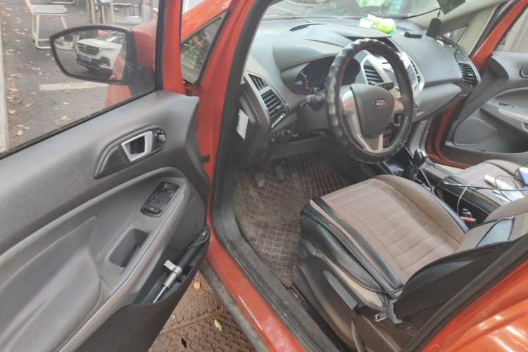 Used Ford EcoSport 2013 1.5L Manual Fashion Model Driver Seat
