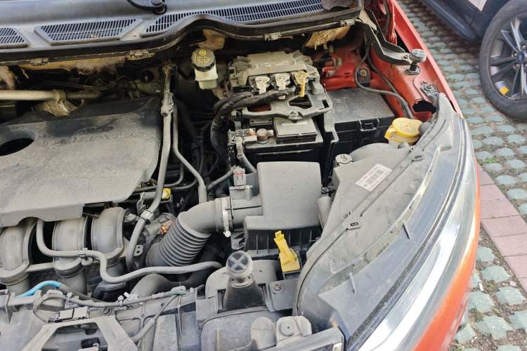 Used Ford EcoSport 2013 1.5L Automatic Prestige Model Engine Bay Left