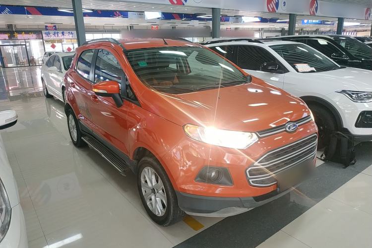 Used Ford EcoSport 2013 1.5L Automatic Fashion Model Front Right 45 Deg