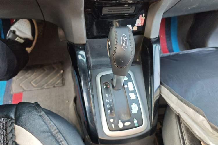 Used Ford EcoSport 2013 1.5L Automatic Prestige Model Gear Lever