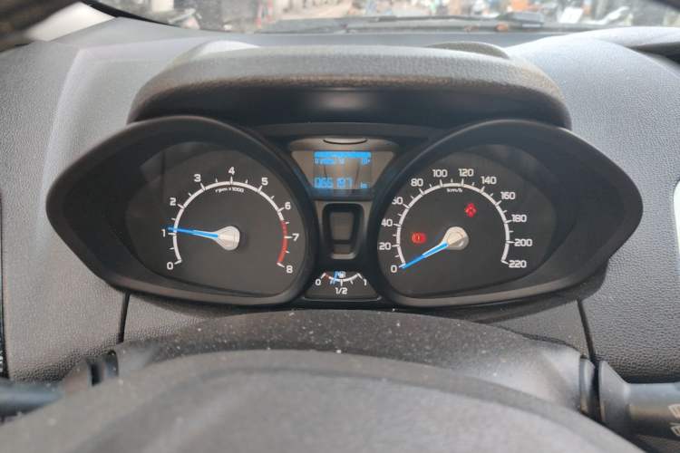 Used Ford EcoSport 2013 1.5L Manual Fashion Model Instrument Cluster