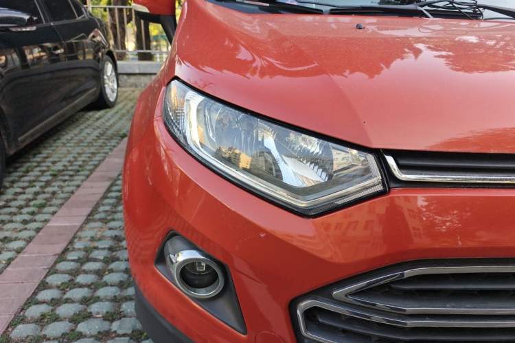 Used Ford EcoSport 2013 1.5L Automatic Prestige Model Right Front Headlight