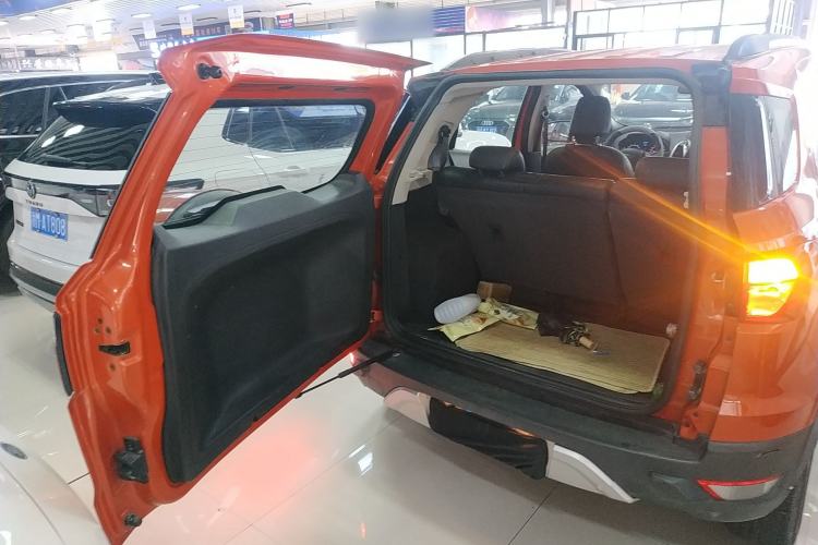 Used Ford EcoSport 2013 1.5L Automatic Fashion Model Trunk