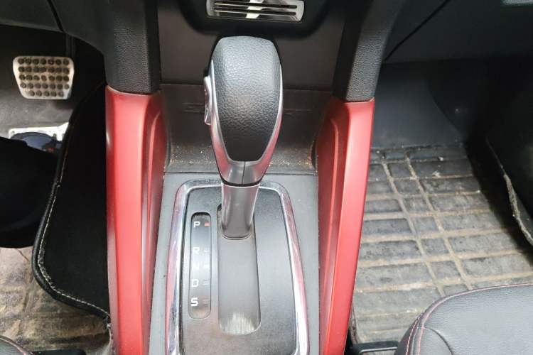 Used Ford EcoSport 2016 1.5L Automatic Sport Collection Edition Gear Lever