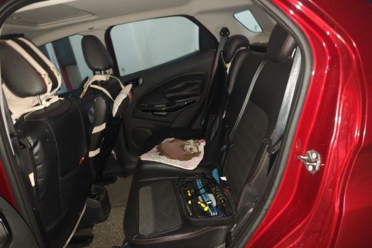 Used Ford EcoSport 2016 1.5L Automatic Sport Collection Edition Interior 4