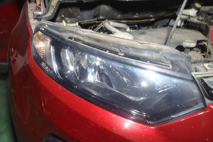 Used Ford EcoSport 2016 1.5L Automatic Sport Collection Edition Right Front Headlight