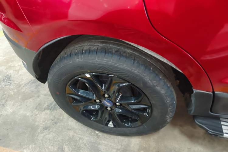 Used Ford EcoSport 2016 1.5L Automatic Sport Collection Edition Right Rear Wheel Hub