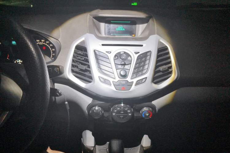 Used Ford EcoSport 2017 1.5L Automatic Trend Model Audio And AC Panel