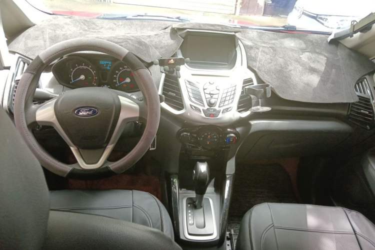 Used Ford EcoSport 2017 1.5L Automatic Trend Model Center Console
