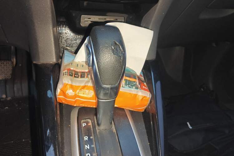Used Ford EcoSport 2017 1.5L Automatic Trend Model Gear Lever