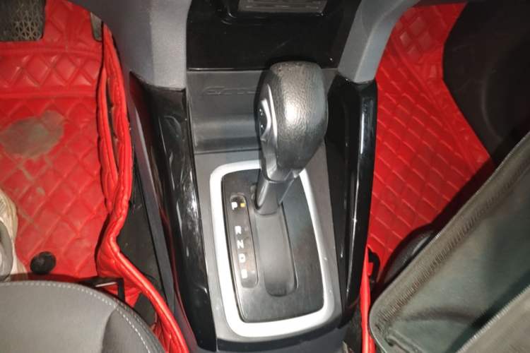 Used Ford EcoSport 2017 1.5L Automatic Trend Model Gear Lever