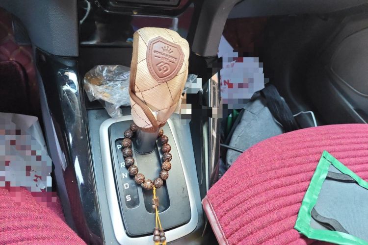 Used Ford EcoSport 2017 1.5L Automatic Trend Model Gear Lever