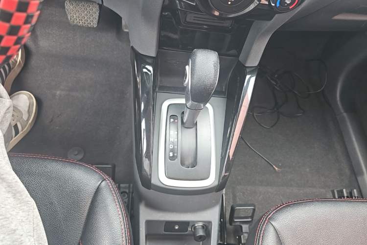 Used Ford EcoSport 2017 1.5L Automatic Trend Model Gear Lever