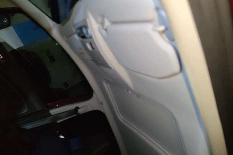 Used Ford EcoSport 2017 1.5L Automatic Prestige Model Headliner