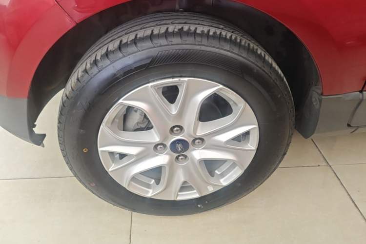 Used Ford EcoSport 2017 1.5L Automatic Trend Model Left Front Wheel Hub