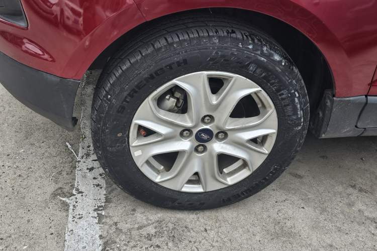 Used Ford EcoSport 2017 1.5L Automatic Trend Model Left Front Wheel Hub