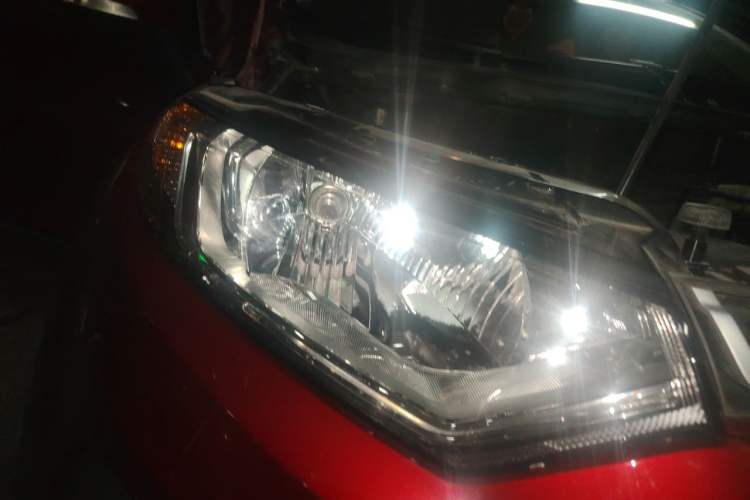 Used Ford EcoSport 2017 1.5L Automatic Trend Model Right Front Headlight