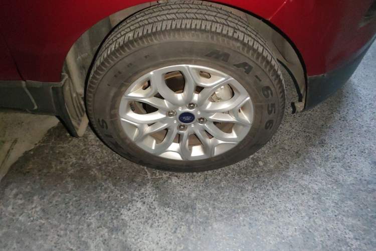 Used Ford EcoSport 2017 1.5L Automatic Prestige Model Right Front Wheel Hub