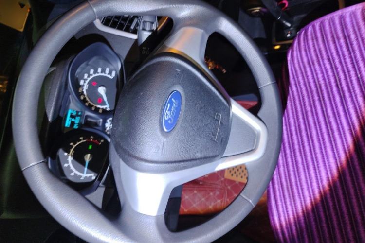 Used Ford EcoSport 2017 1.5L Automatic Trend Model Steering Wheel