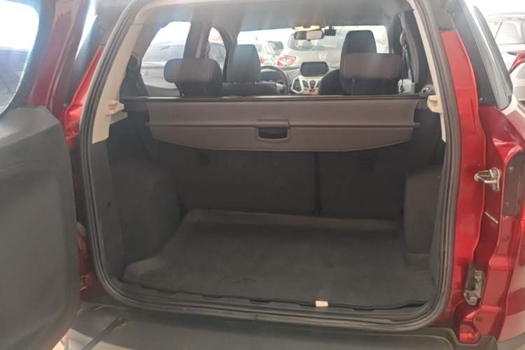 Used Ford EcoSport 2017 1.5L Automatic Trend Model Trunk