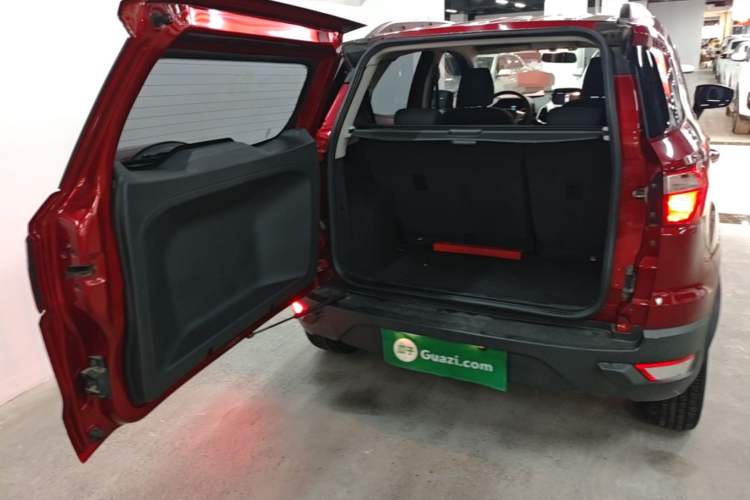 Used Ford EcoSport 2017 1.5L Automatic Trend Model Trunk