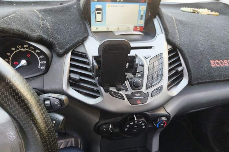 Used Ford EcoSport 2017 1.5L Manual Comfort Model Audio And AC Panel
