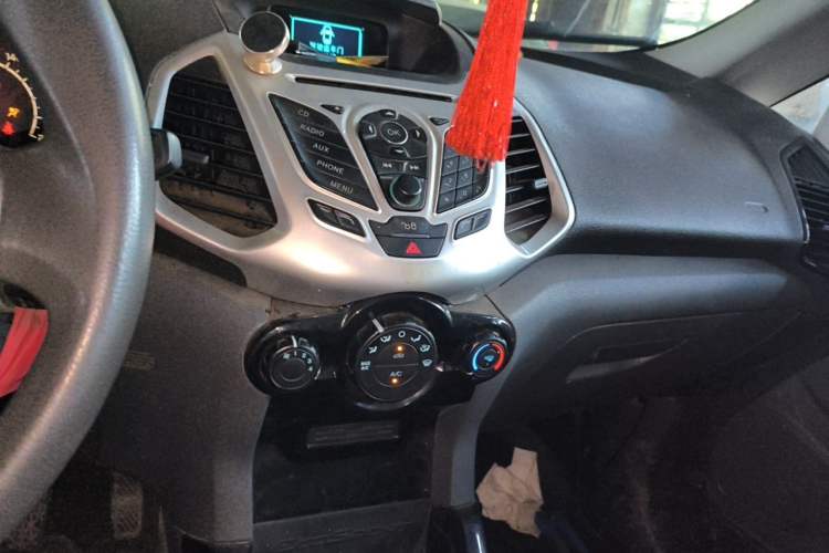Used Ford EcoSport 2017 1.5L Manual Fashion Model Audio And AC Panel