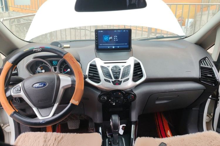 Used Ford EcoSport 2017 1.5L Automatic Prestige Model Center Console