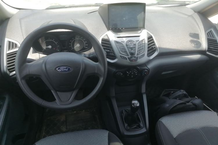 Used Ford EcoSport 2017 1.5L Manual Comfort Model Center Console