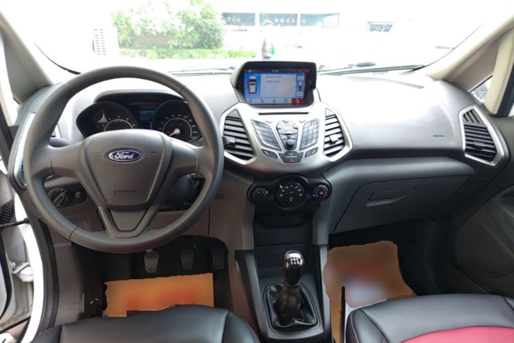 Used Ford EcoSport 2017 1.5L Manual Comfort Model Center Console