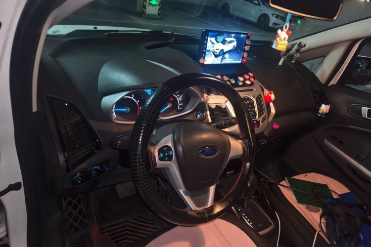Used Ford EcoSport 2017 1.5L Automatic Prestige Model Center Console