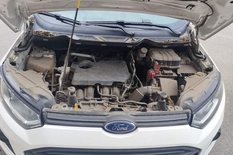 Used Ford EcoSport 2017 1.5L Manual Comfort Model Engine Bay