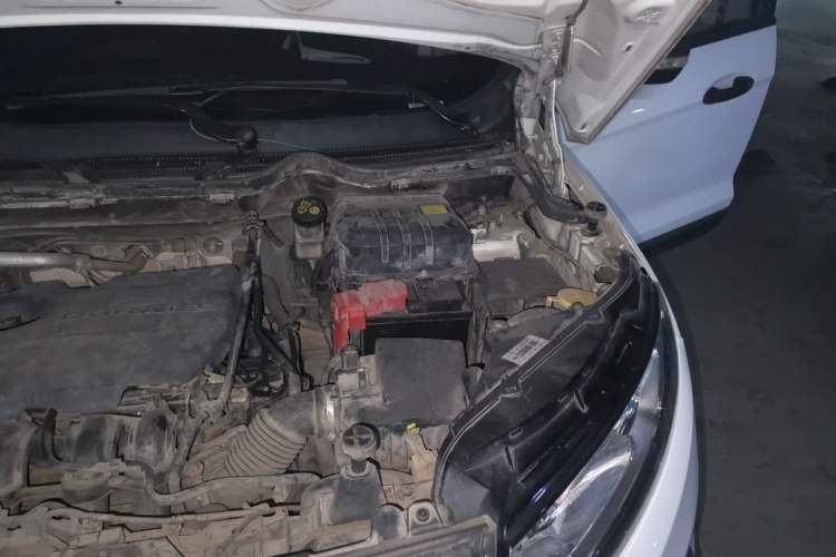 Used Ford EcoSport 2017 1.5L Manual Comfort Model Engine Bay Left