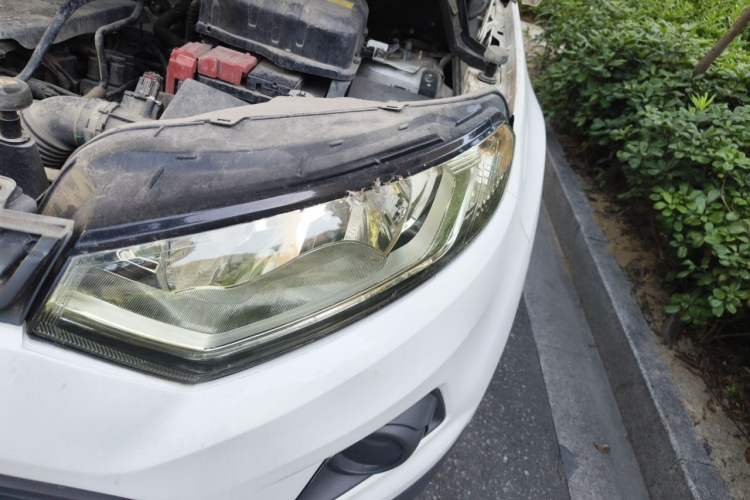 Used Ford EcoSport 2017 1.5L Manual Comfort Model Engine Bay Left
