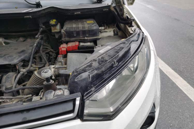 Used Ford EcoSport 2017 1.5L Manual Comfort Model Engine Bay Left