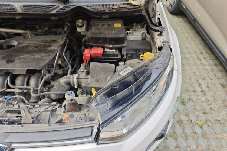 Used Ford EcoSport 2017 1.5L Automatic Trend Model Engine Bay Left
