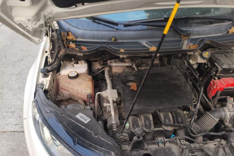 Used Ford EcoSport 2017 1.5L Manual Fashion Model Engine Bay Right