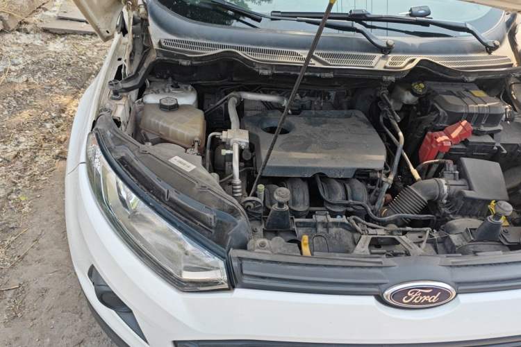 Used Ford EcoSport 2017 1.5L Manual Comfort Model Engine Bay Right